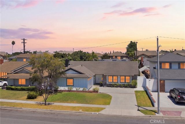 10462 Christopher St., Cypress, CA 90630