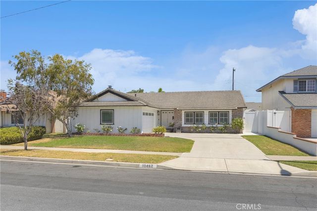 10462 Christopher St., Cypress, CA 90630