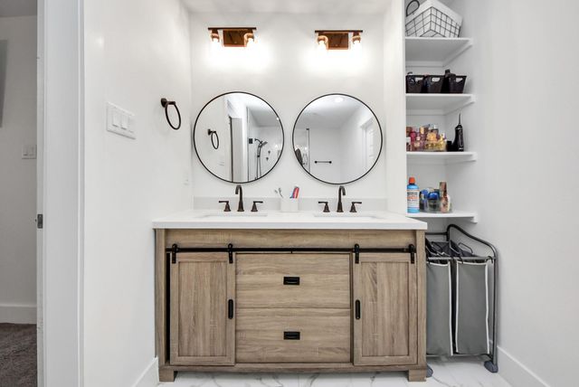 1110 Johnson Street, Pasadena, TX 77506