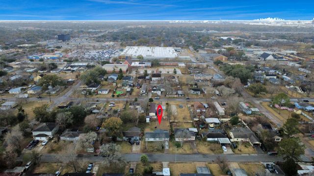 1110 Johnson Street, Pasadena, TX 77506