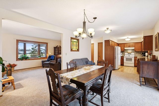 1795 Lake Valentine Road, Arden Hills, MN 55112