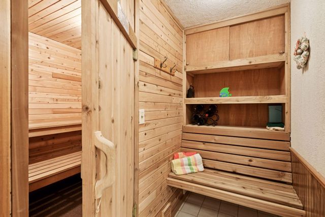 1795 Lake Valentine Road, Arden Hills, MN 55112