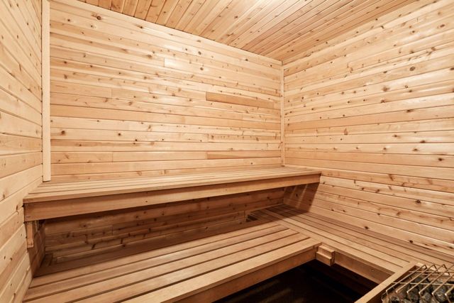 1795 Lake Valentine Road, Arden Hills, MN 55112