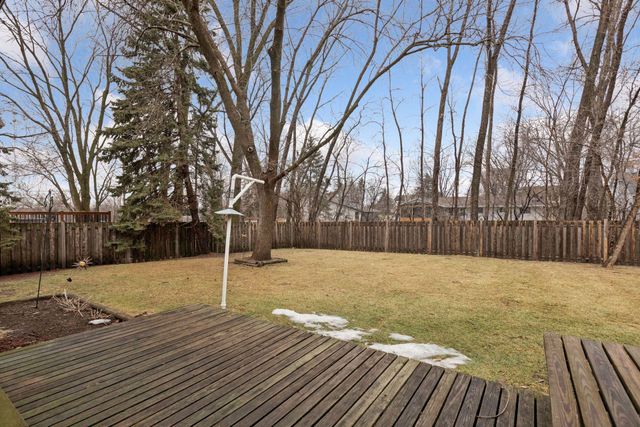 1795 Lake Valentine Road, Arden Hills, MN 55112