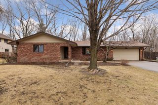 1795 Lake Valentine Road, Arden Hills, MN 55112