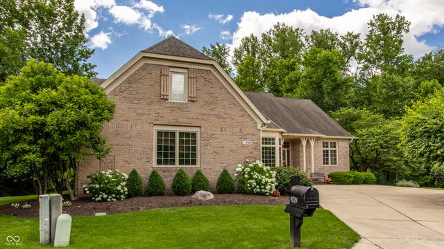 9729 Oakhaven Court, Indianapolis, IN 46256