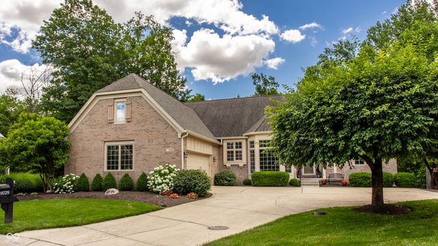 9729 Oakhaven Court, Indianapolis, IN 46256