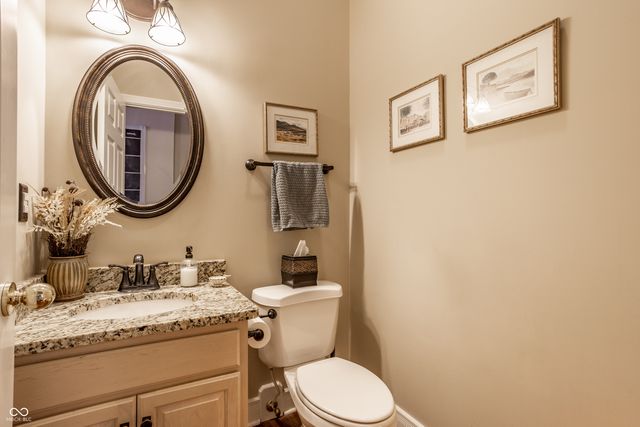 9729 Oakhaven Court, Indianapolis, IN 46256