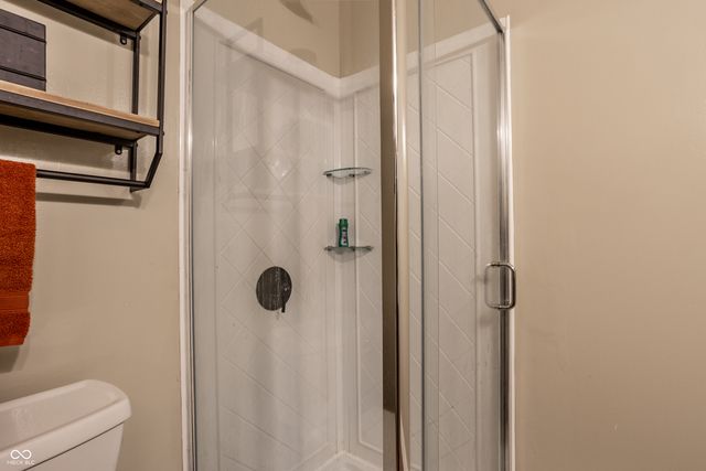 9729 Oakhaven Court, Indianapolis, IN 46256