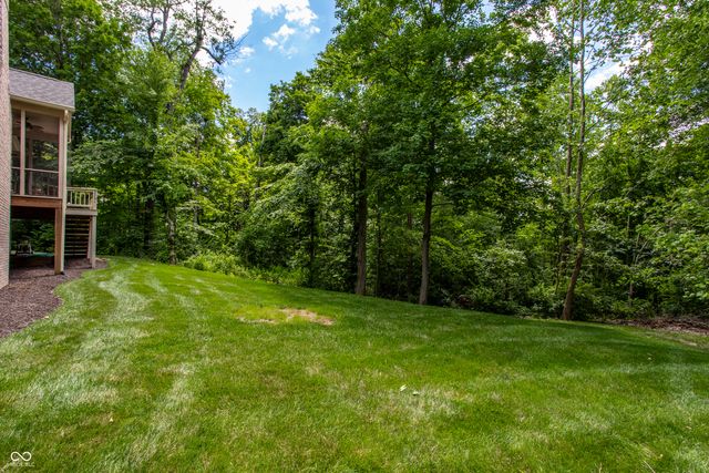 9729 Oakhaven Court, Indianapolis, IN 46256