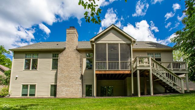 9729 Oakhaven Court, Indianapolis, IN 46256