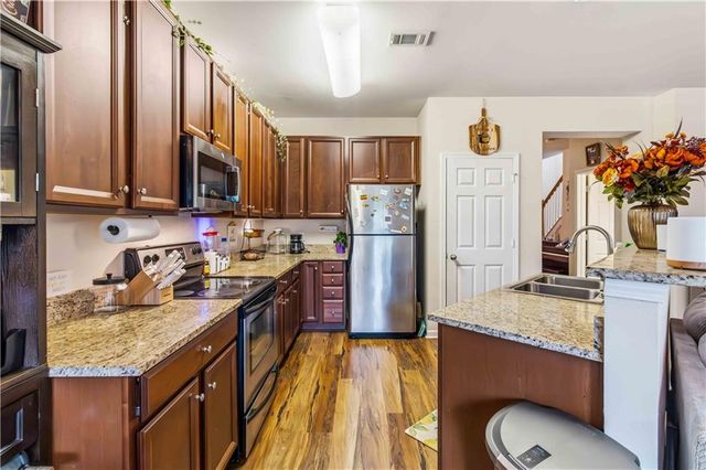 3925 Princeton Lakes Pass SW, Atlanta, GA 30331