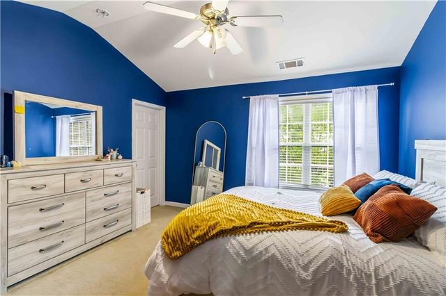 3925 Princeton Lakes Pass SW, Atlanta, GA 30331