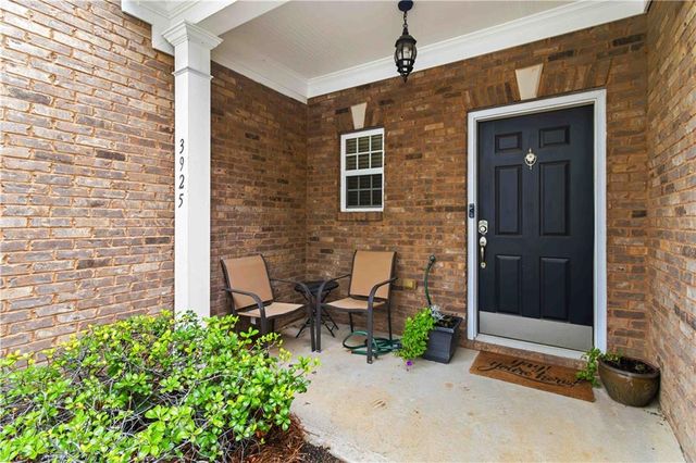 3925 Princeton Lakes Pass SW, Atlanta, GA 30331
