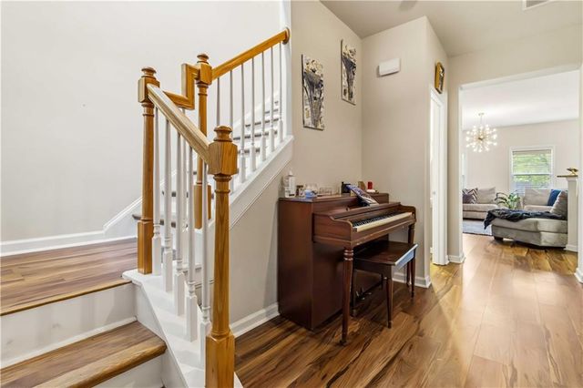 3925 Princeton Lakes Pass SW, Atlanta, GA 30331