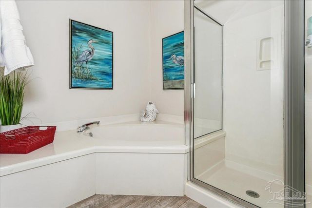 8573 Gulf Blvd 104, Navarre Beach, FL 32566