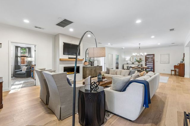 3744 Highgrove Drive, Dallas, TX 75220