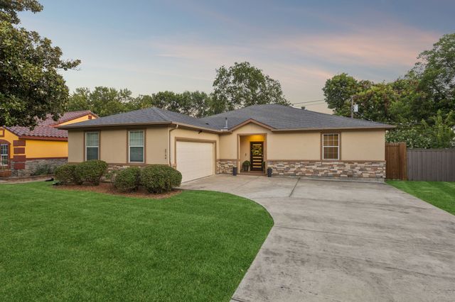 3744 Highgrove Drive, Dallas, TX 75220