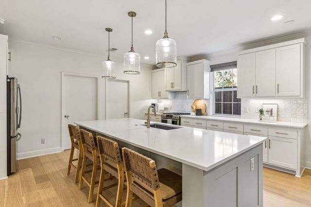3744 Highgrove Drive, Dallas, TX 75220