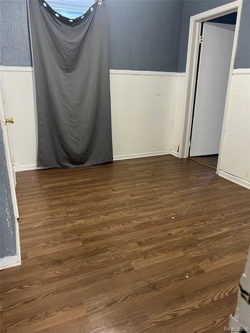 5020 Fredro Street, Hamtramck, MI 48212