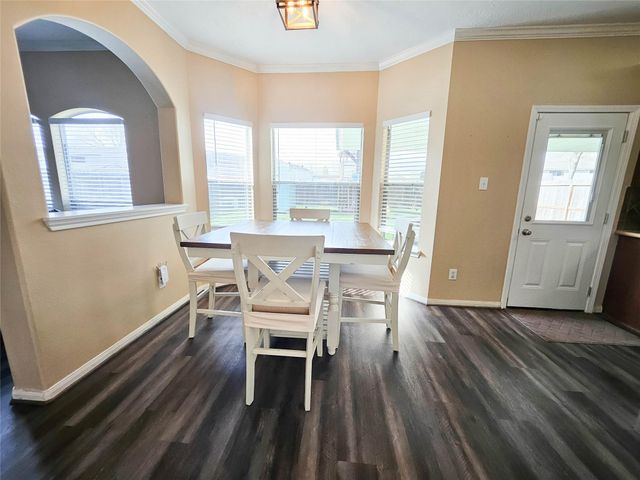 1122 Chase Park Drive, Bacliff, TX 77518