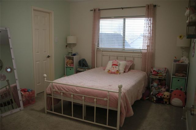 1122 Chase Park Drive, Bacliff, TX 77518