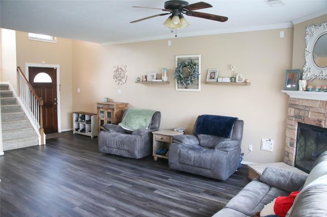 1122 Chase Park Drive, Bacliff, TX 77518