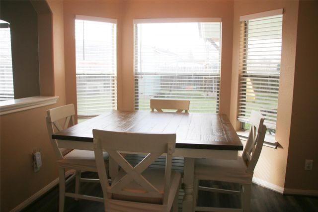 1122 Chase Park Drive, Bacliff, TX 77518