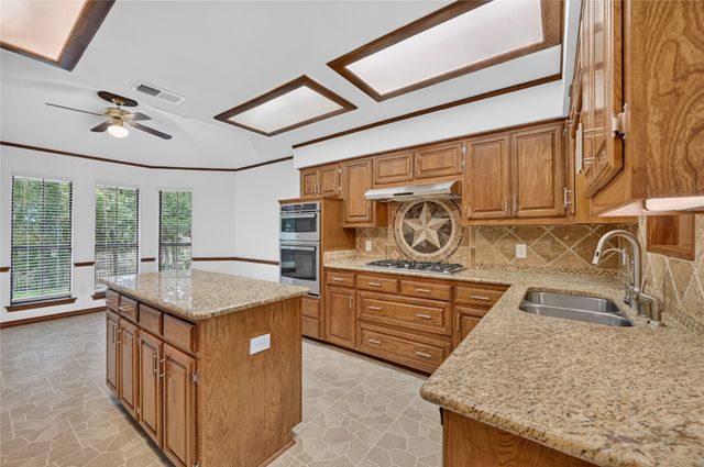 509 Missionary Ridge, Desoto, TX 75115