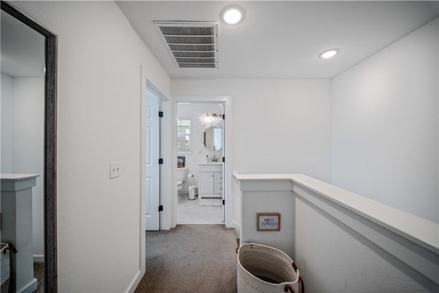 3026 W Old Farmington Road, Fayetteville, AR 72704