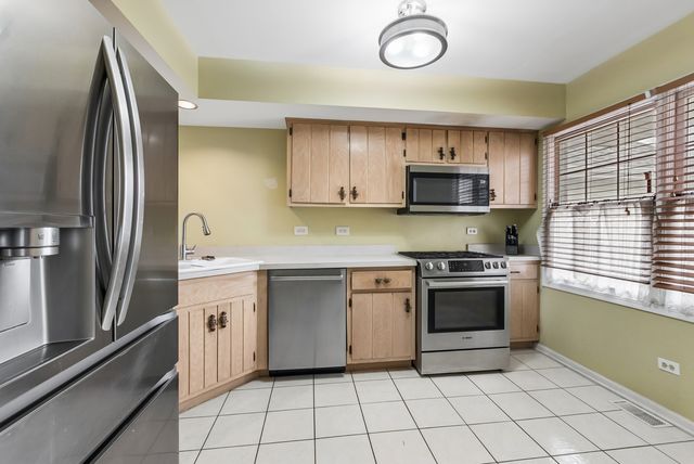 15722 CENTENNIAL Drive, Orland Park, IL 60462