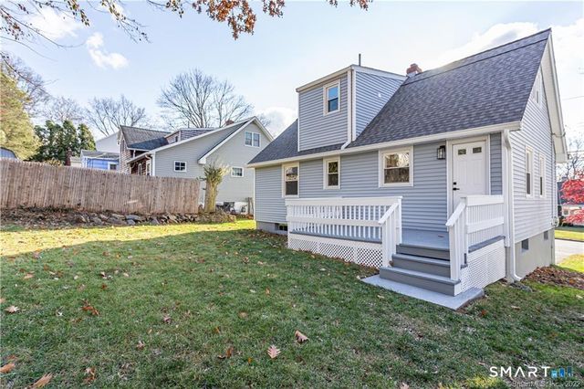 78 Rena Place, Fairfield, CT 06825