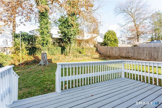 78 Rena Place, Fairfield, CT 06825