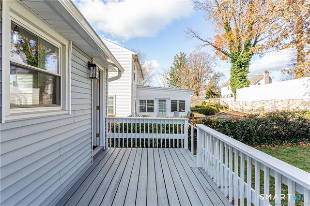 78 Rena Place, Fairfield, CT 06825