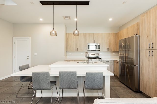 4331 Vantage Ridge Avenue, Las Vegas, NV 89141