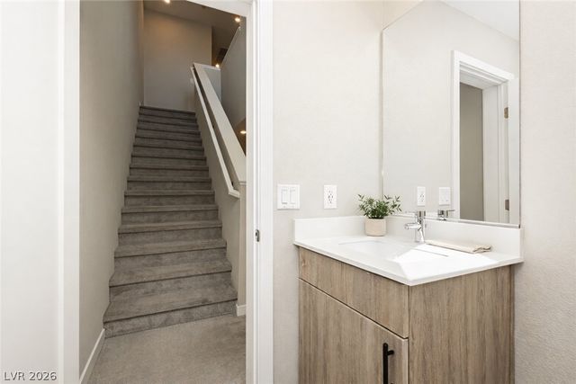 4331 Vantage Ridge Avenue, Las Vegas, NV 89141