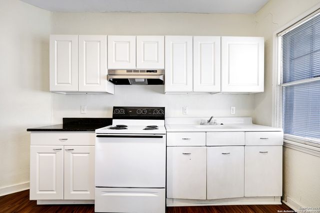 255 Natalen Ave Apt 201, San Antonio, TX 78209