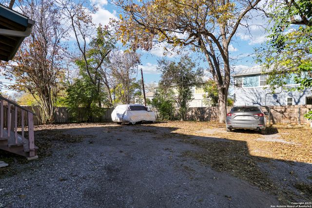 255 Natalen Ave Apt 201, San Antonio, TX 78209