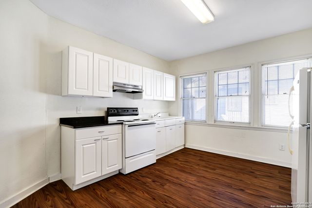 255 Natalen Ave Apt 201, San Antonio, TX 78209