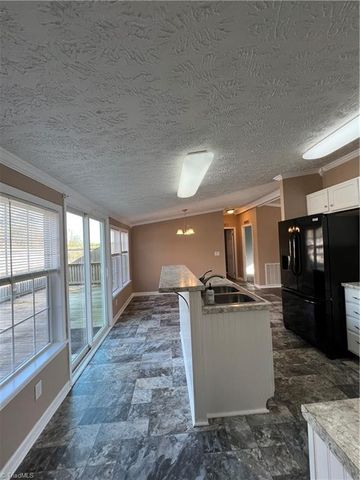 2831 Ayersville Road, Mayodan, NC 27027