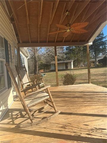 2831 Ayersville Road, Mayodan, NC 27027