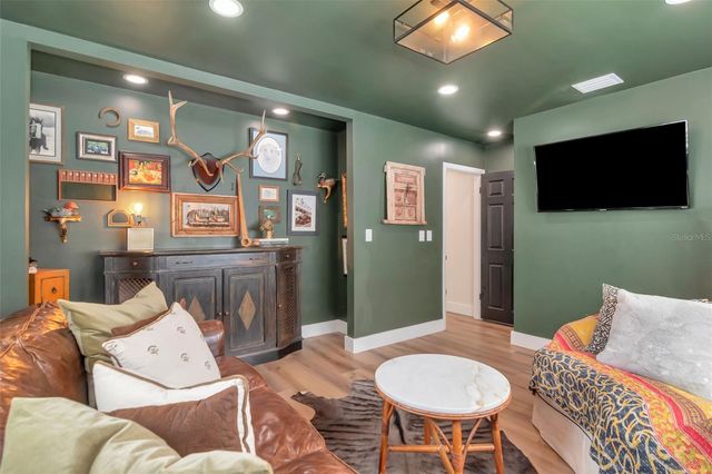 4402 W SAN MIGUEL, Tampa, FL 33629