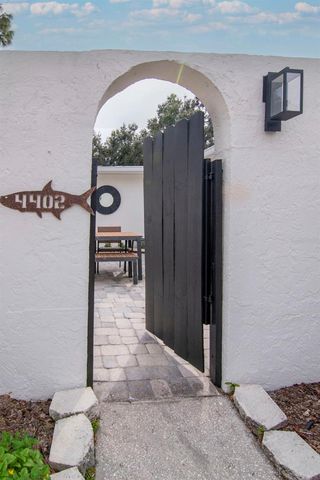 4402 W SAN MIGUEL, Tampa, FL 33629