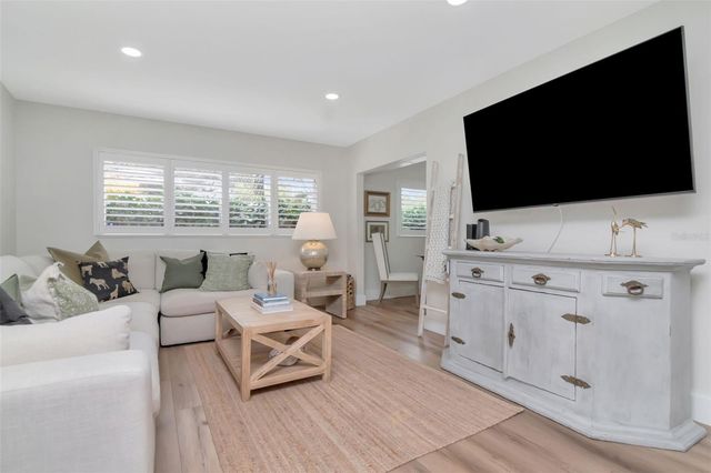 4402 W SAN MIGUEL, Tampa, FL 33629