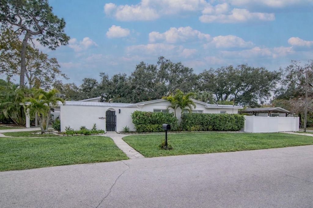 4402 W SAN MIGUEL, Tampa, FL 33629