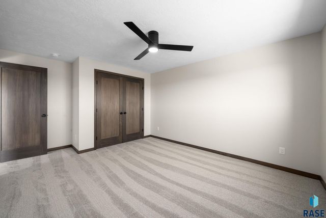 1403 Castle St Street, Larchwood, IA 51241