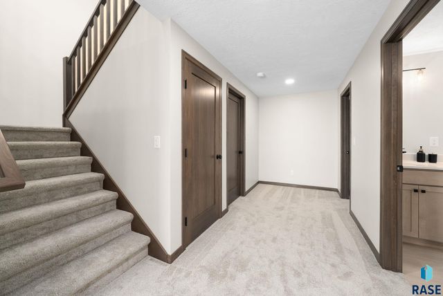 1403 Castle St Street, Larchwood, IA 51241