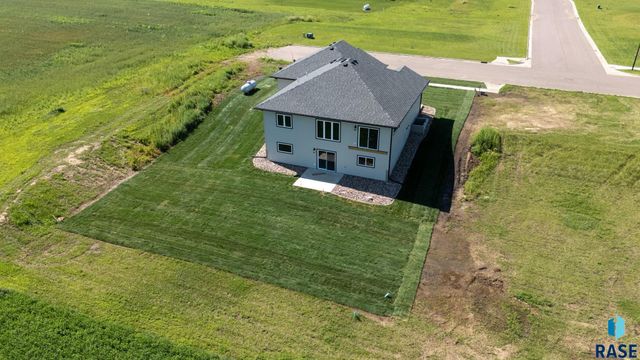 1403 Castle St Street, Larchwood, IA 51241
