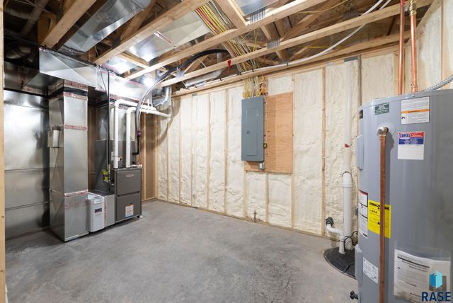 1403 Castle St Street, Larchwood, IA 51241