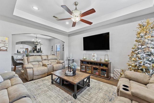 19545 Crosby Eastgate Road, Crosby, TX 77532